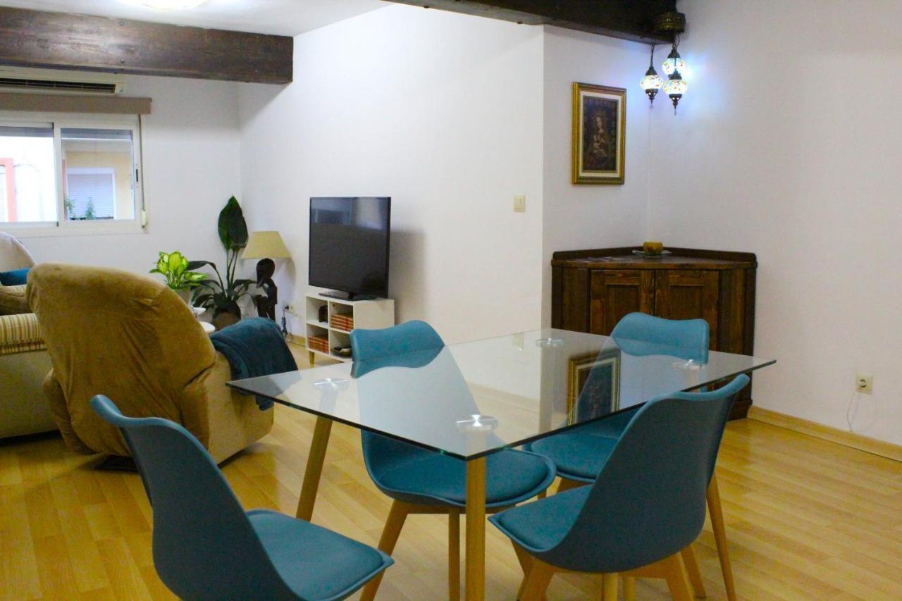 Al Pie Del Camarin Con Parking Gratis Lägenhet Jaén Exteriör bild