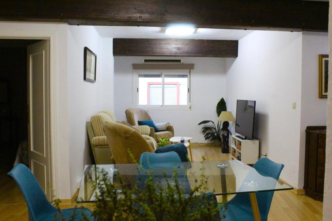 Al Pie Del Camarin Con Parking Gratis Lägenhet Jaén Exteriör bild